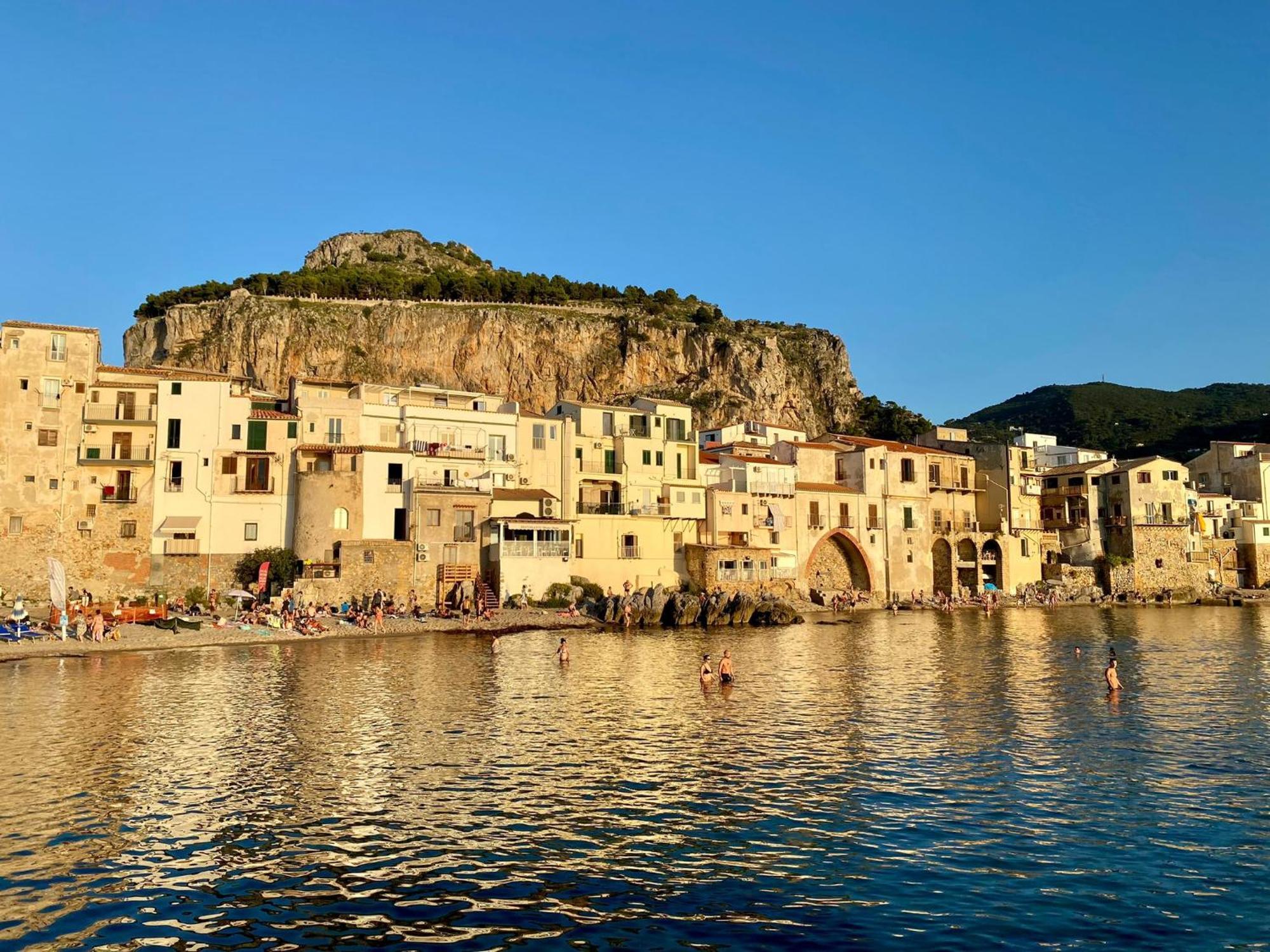Ferienwohnung Casa Agora-A Due Passi Dal Mare Cefalù Exterior foto